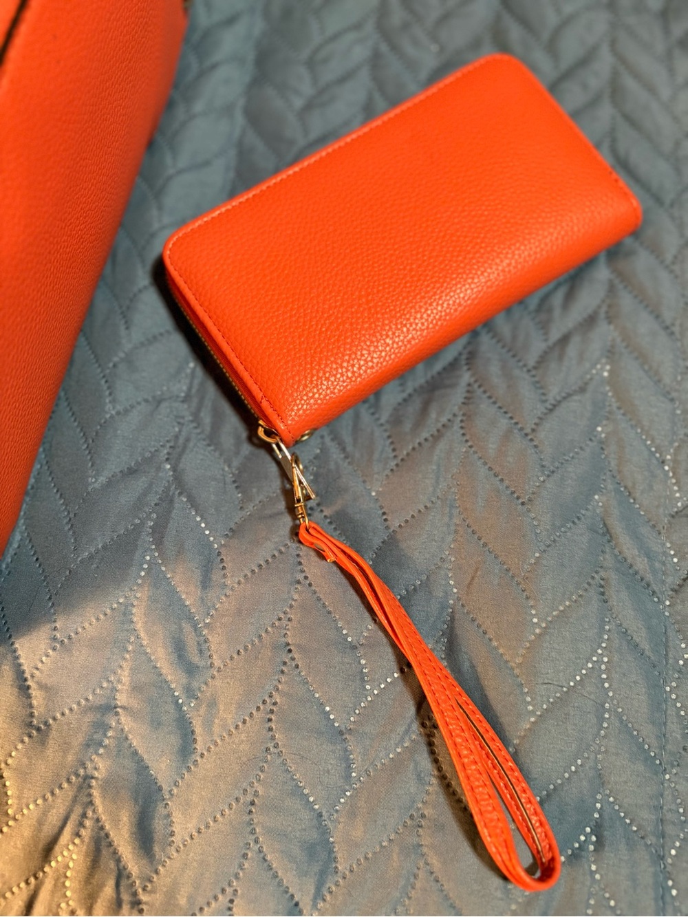3pc.TOTE,FULLwallet&Sml B-pack,Gold hrdwre - BAG CHARMS NOT included, sold sep. - Picture 8 of 14